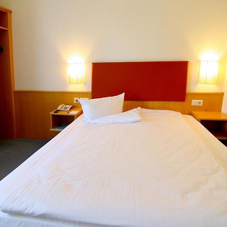 Residenz - Businesshotel بينسهايم المظهر الخارجي الصورة
